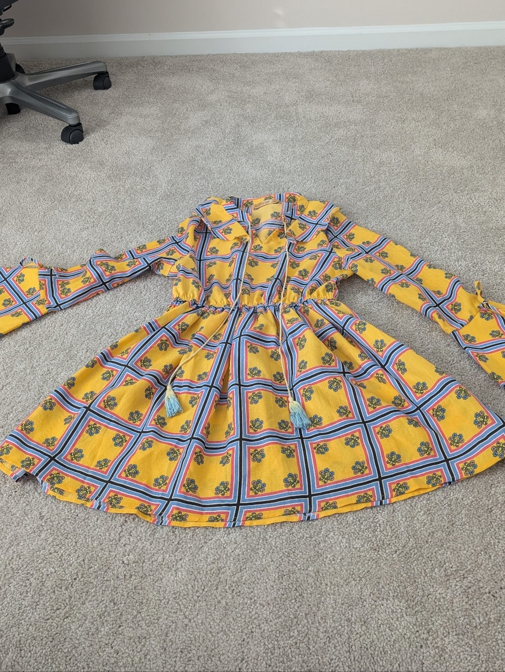 Elf Sack Yellow Floral Printed Long Bell Sleeve Tassel Dress Large